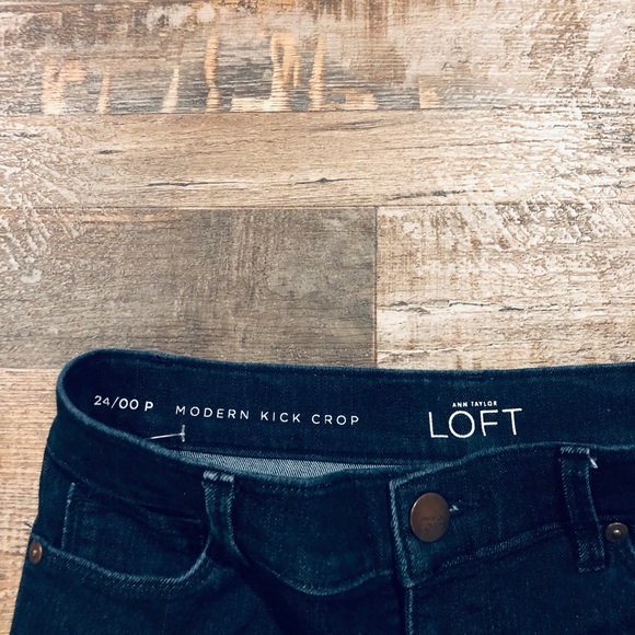 Ann Taylor Loft Crops - Picture 3 of 6